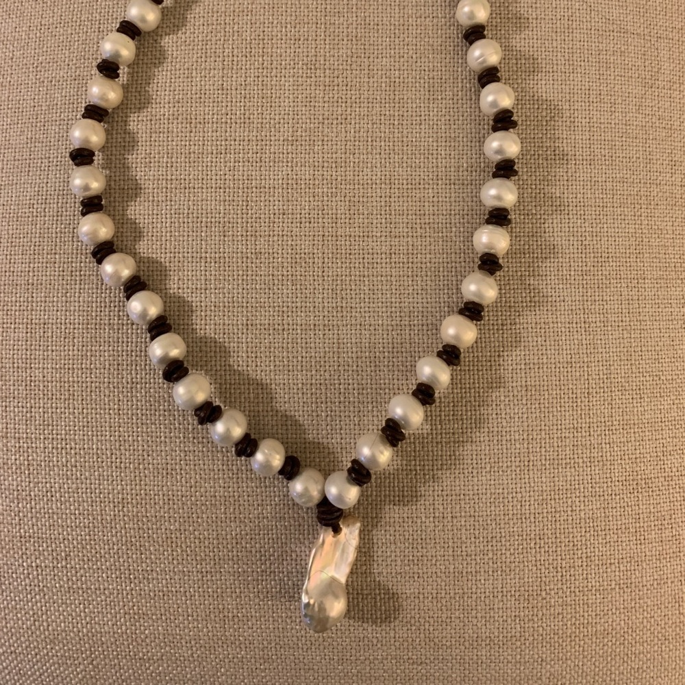 18” potato pearl leather necklace